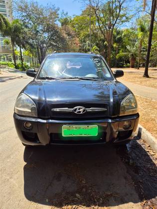 HYUNDAI TUCSON 2.0 MPFI GL 16V 142CV 2WD GASOLINA 4P AUTOMÁTICO HYUNDAI TUCSON 2.0 MPFI GL 16V 142CV 2WD GASOLINA 4P AUTOMÁTICO